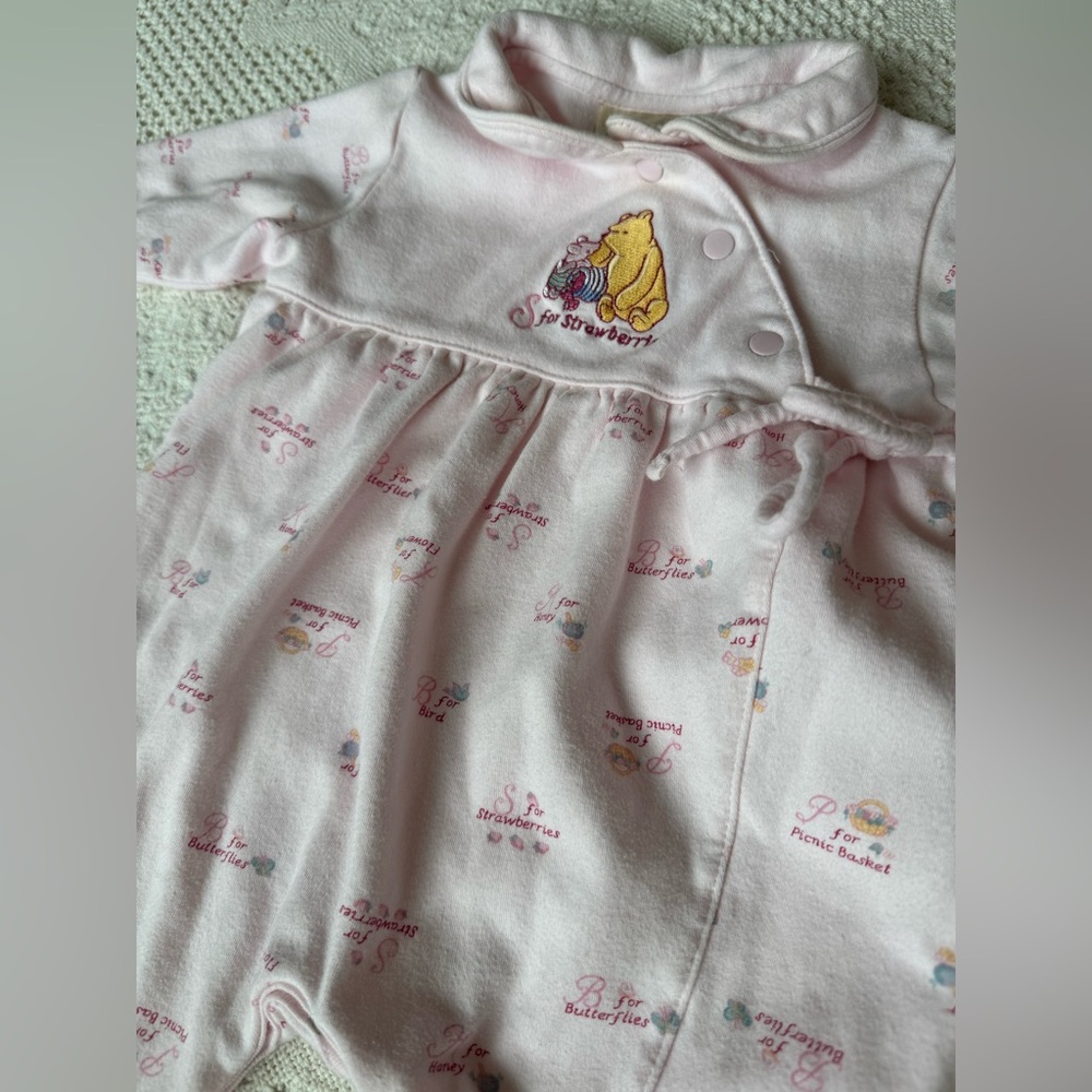 Vintage Pooh Strawberries Outfit - Picture 3 of 5